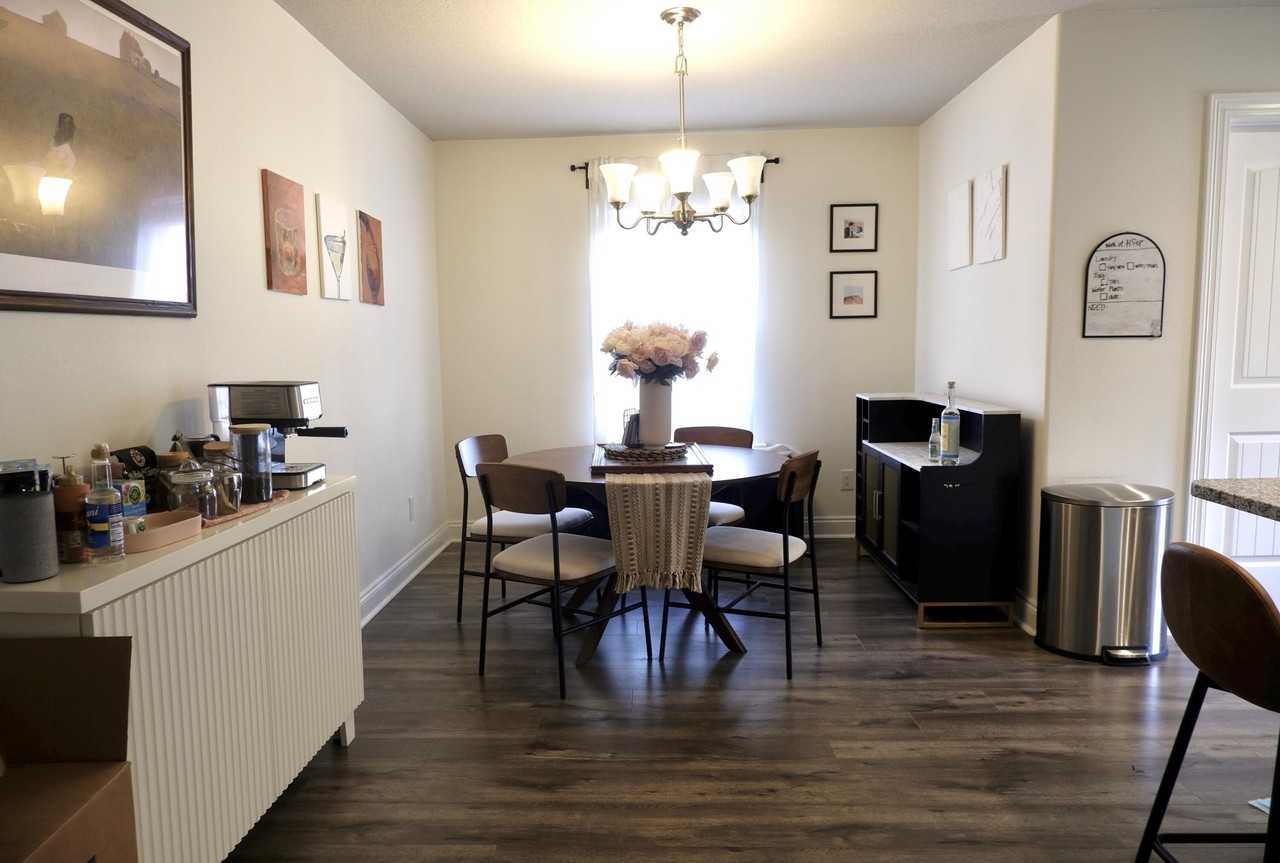 6841 Nelson St - Photo 2 of 14