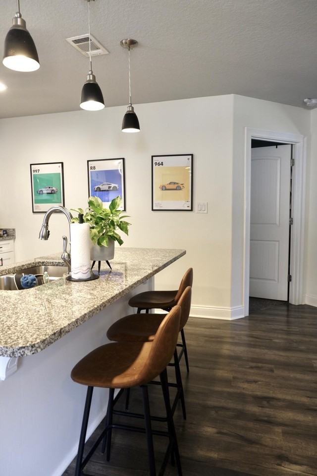 6841 Nelson St - Photo 3 of 14