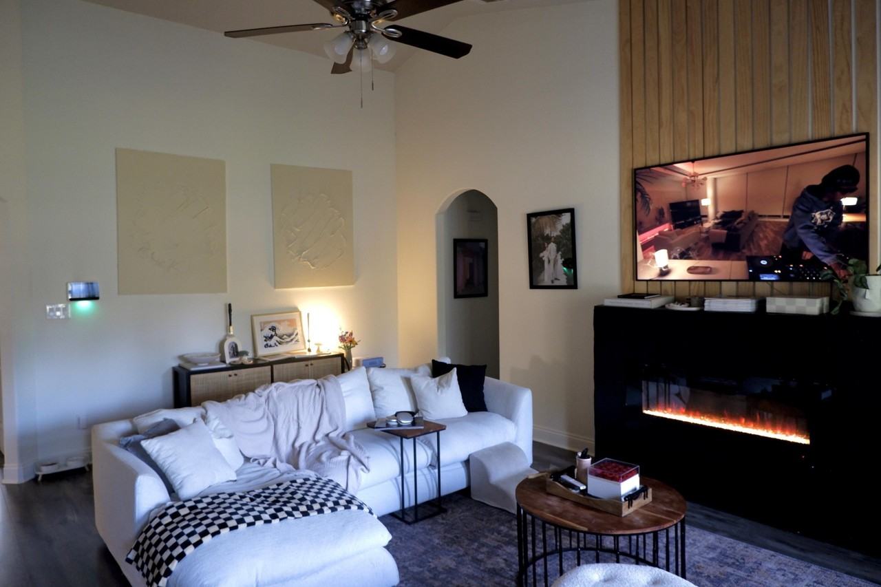 6841 Nelson St - Photo 6 of 14