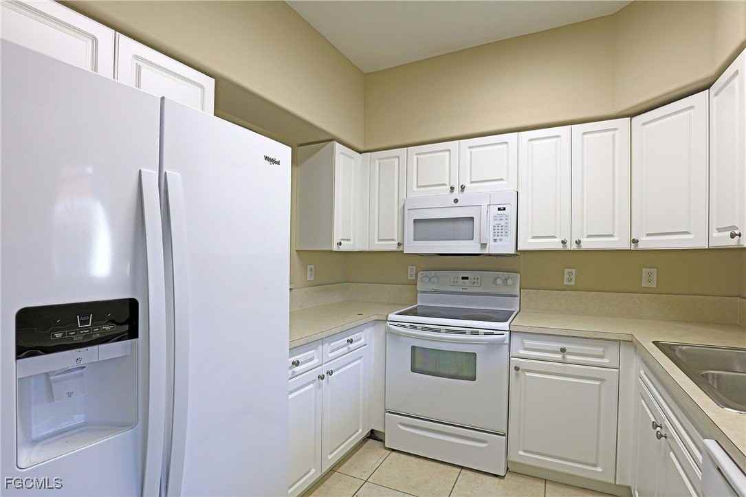 4160 Castilla Cir Apt 202 #202 - Photo 3 of 13