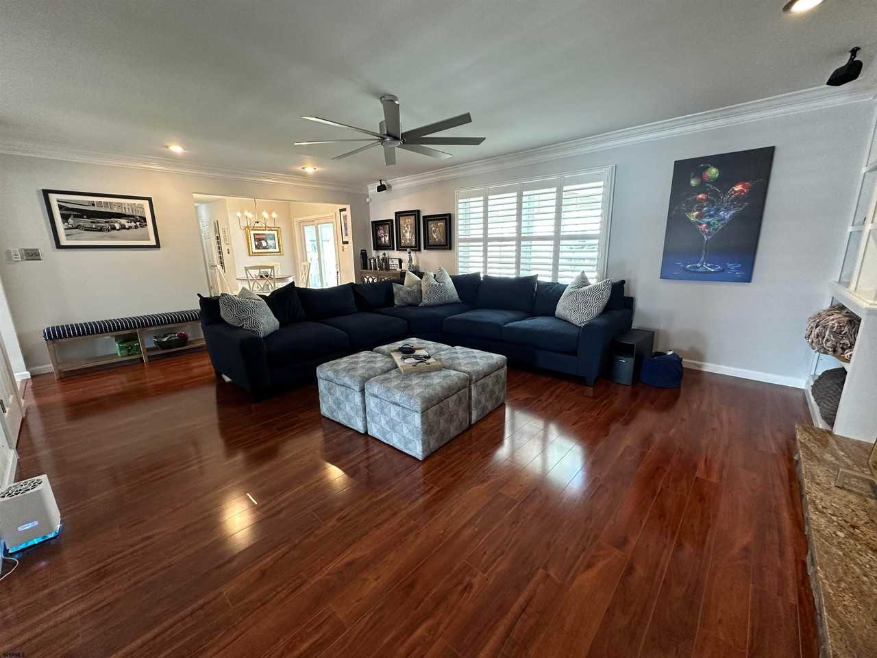 5701 Ventnor Ave - Photo 6 of 44