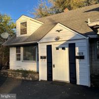 featured image of 1028 Mantua Pike #D