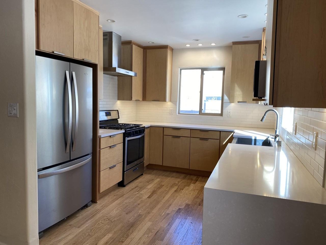 4614 Idlewilde Lane Southeast - Photo 7 of 34