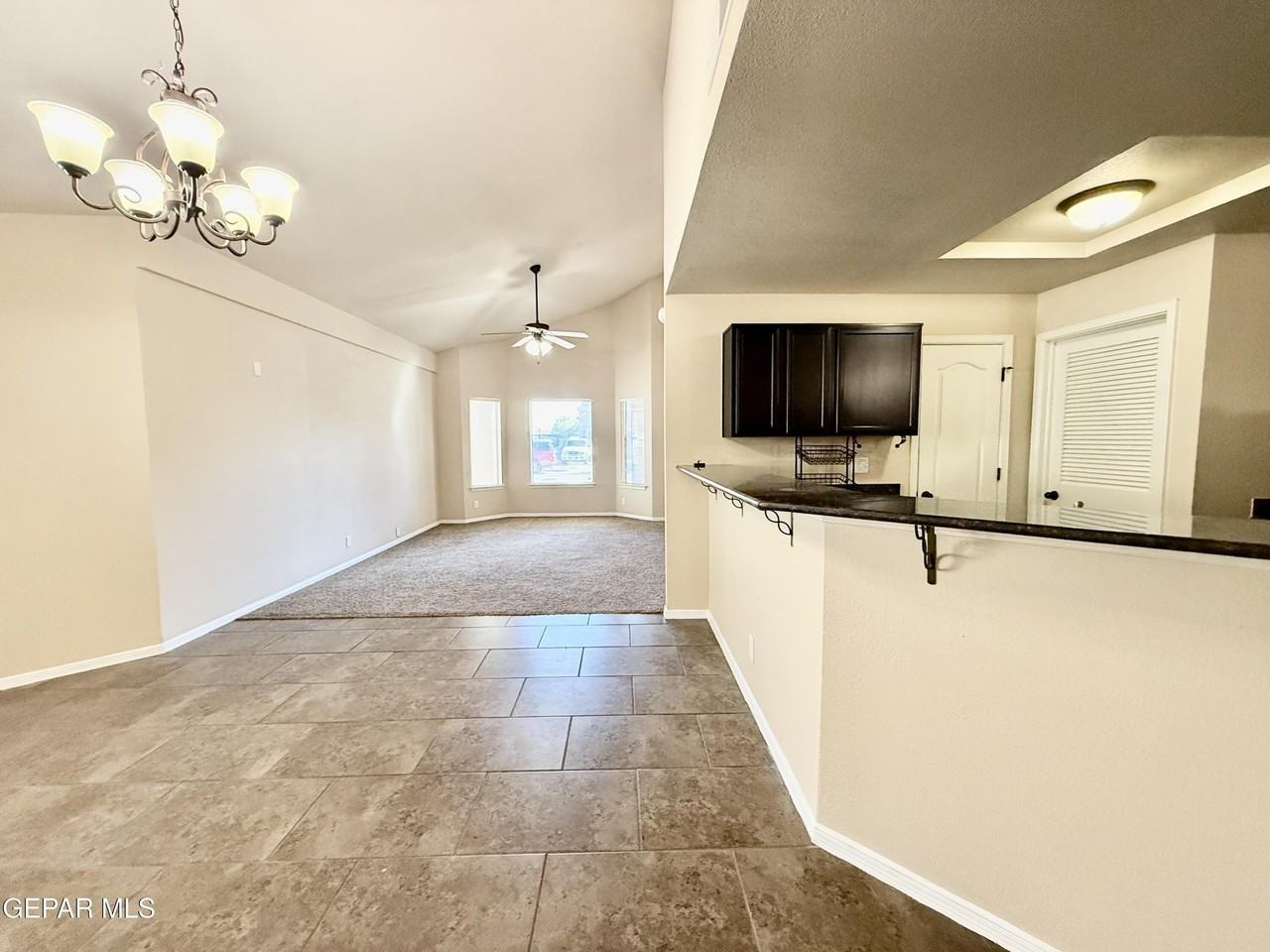 11353 Bullseye Street - Photo 7 of 37