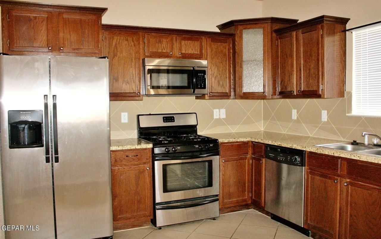 4629 Lolo Caldera Way - Photo 4 of 13