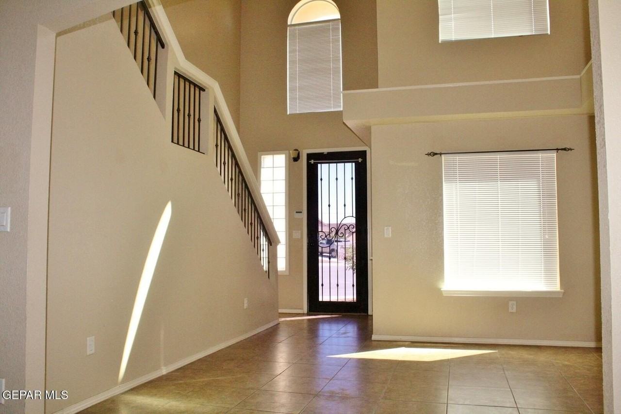 4629 Lolo Caldera Way - Photo 6 of 13