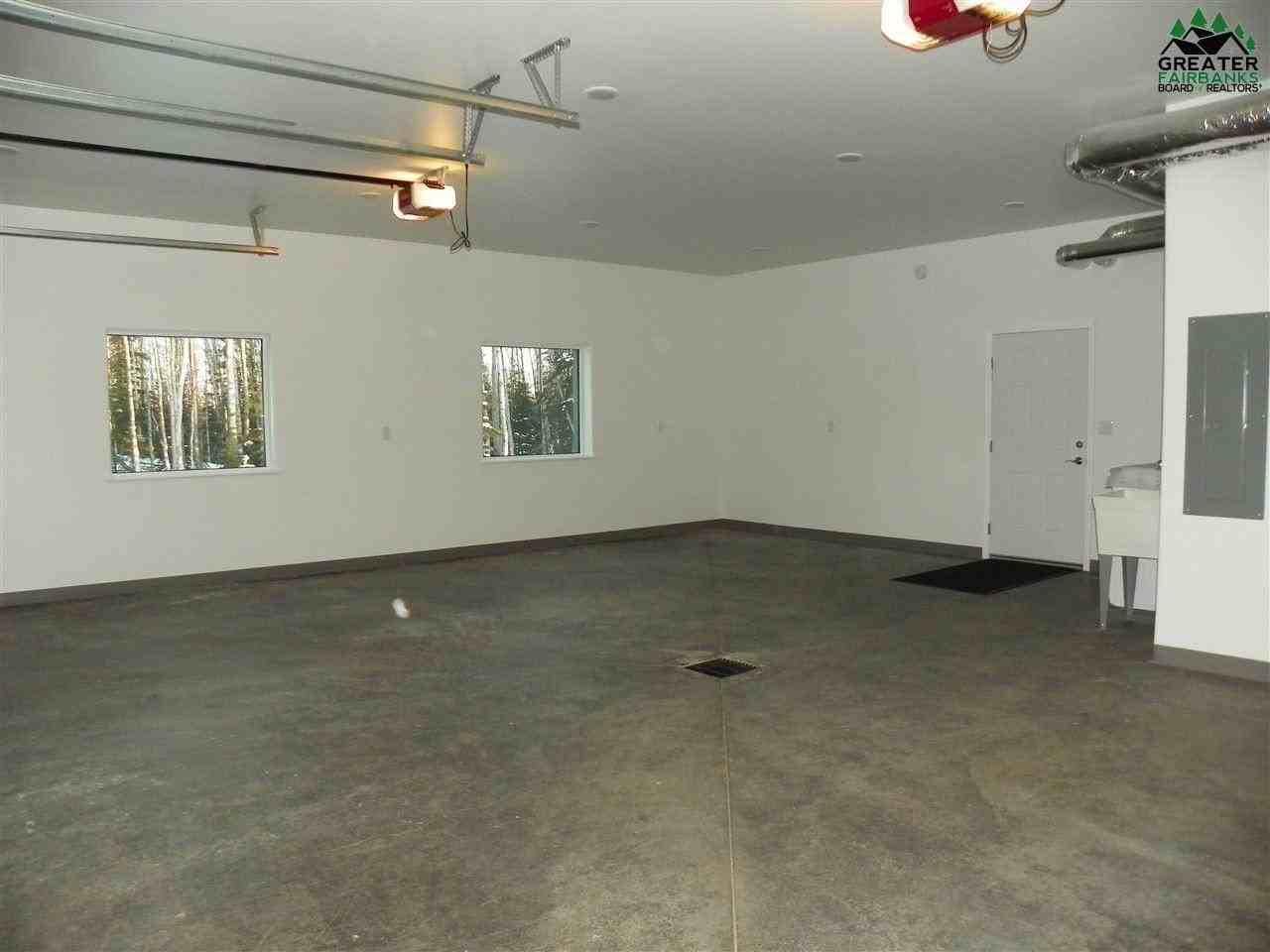 3925 Sourdough Rd - Photo 2 of 29