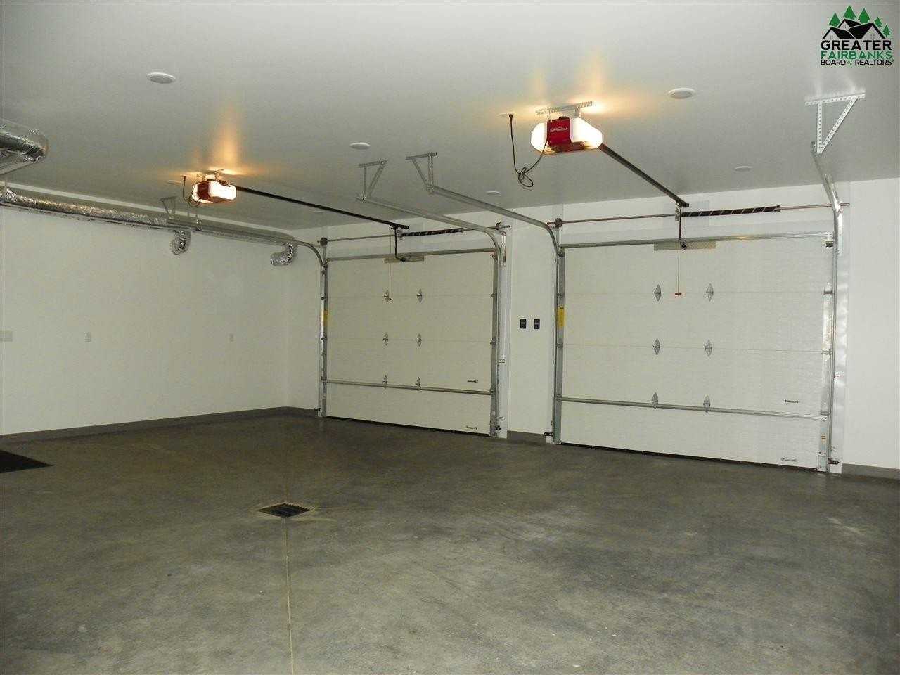 3925 Sourdough Rd - Photo 5 of 29