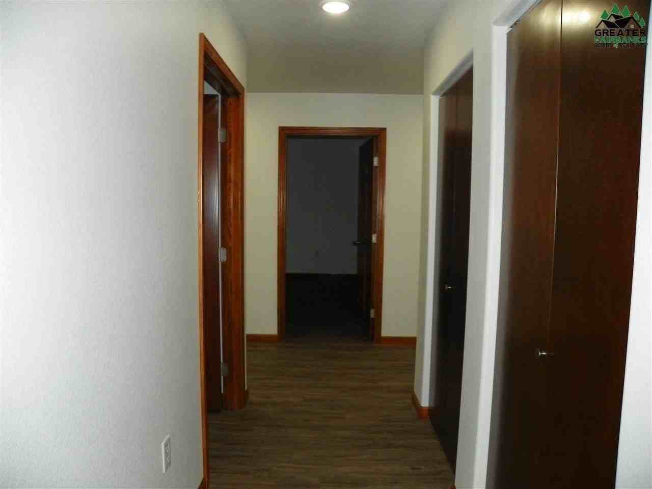 3925 Sourdough Rd - Photo 6 of 29