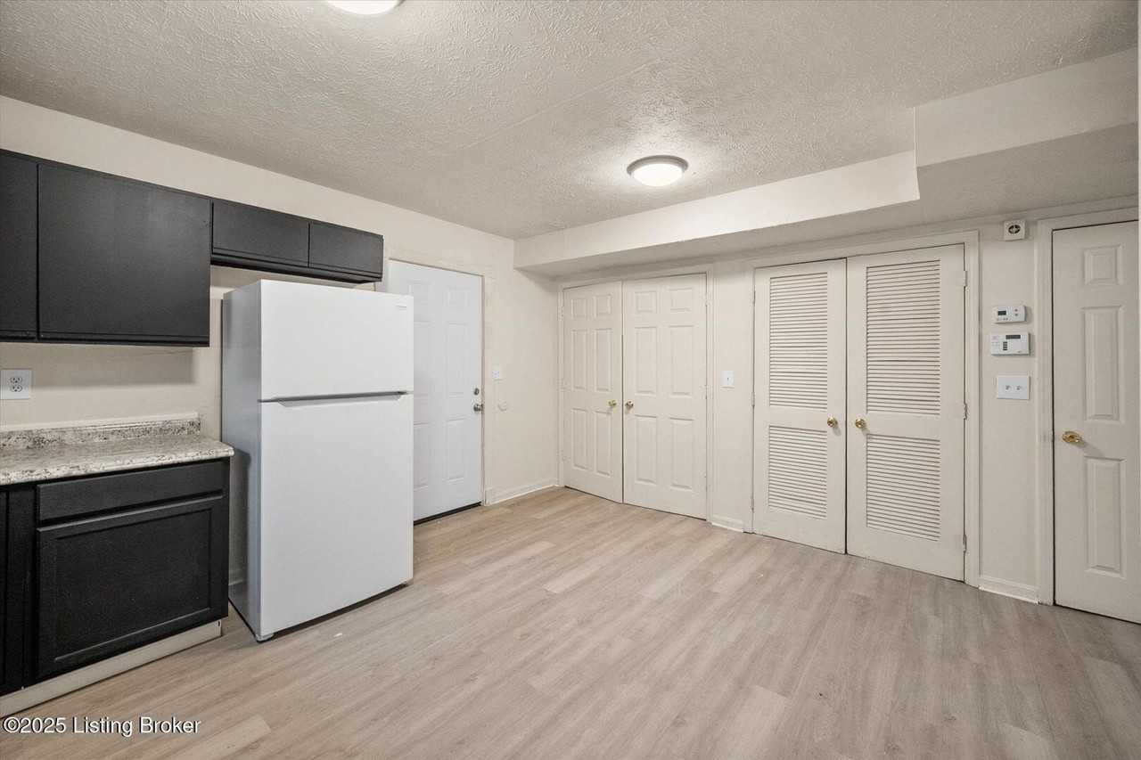 1351 S 20th St - Photo 6 of 16