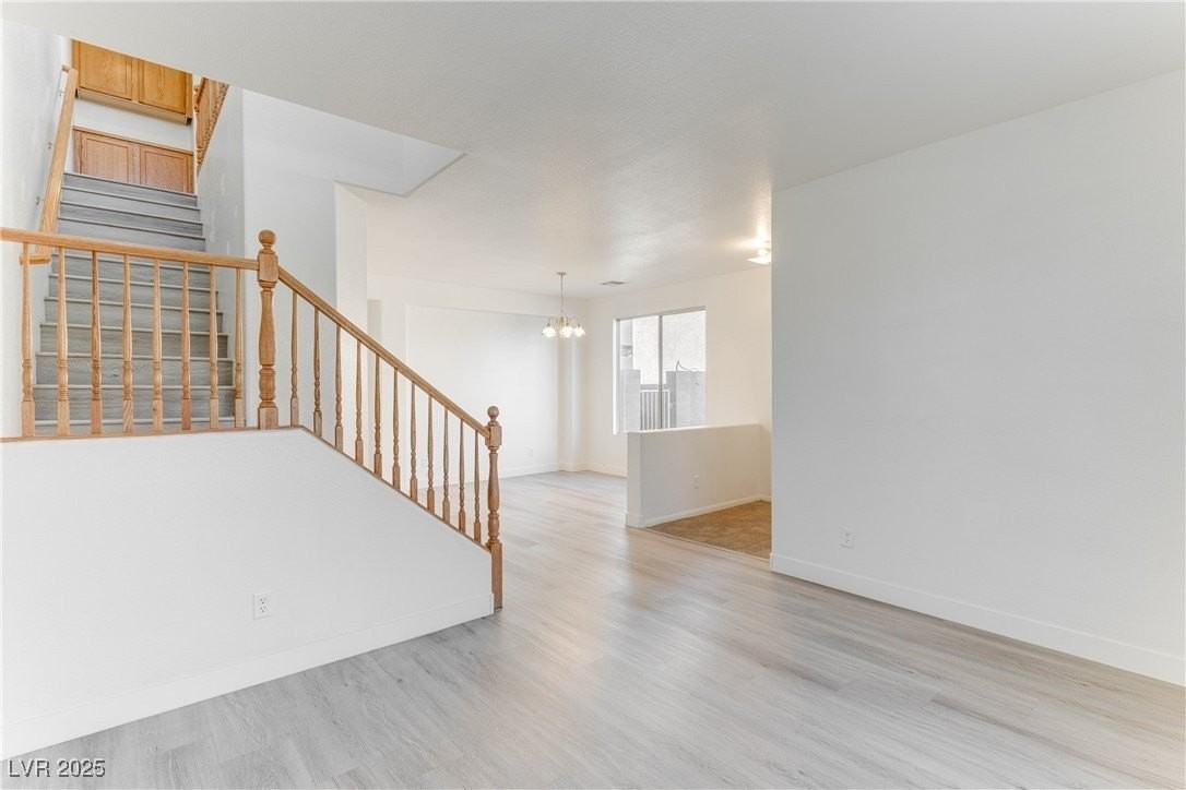 523 Moses Lake Ct - Photo 3 of 39