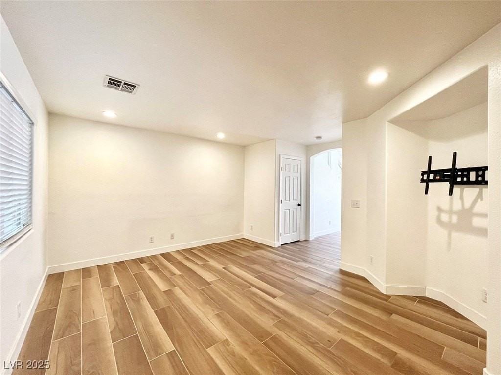 9291 Hollander Avenue - Photo 4 of 19