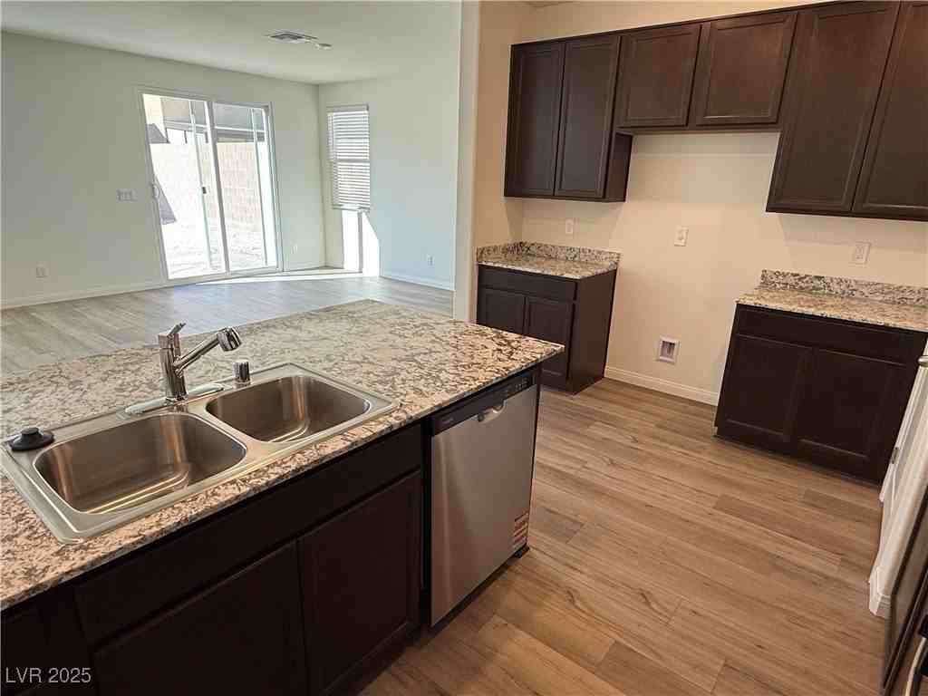 5929 Violet Crown St - Photo 5 of 23