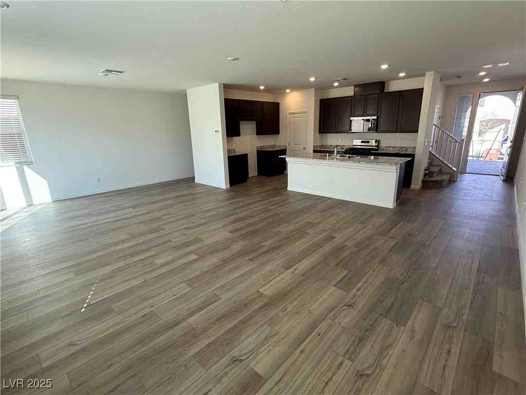 5929 Violet Crown St - Photo 6 of 23