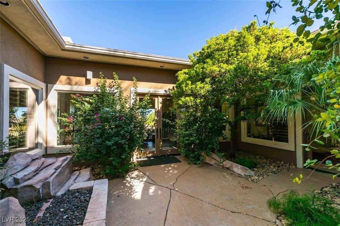 549 Regents Gate Dr - Photo 3 of 50