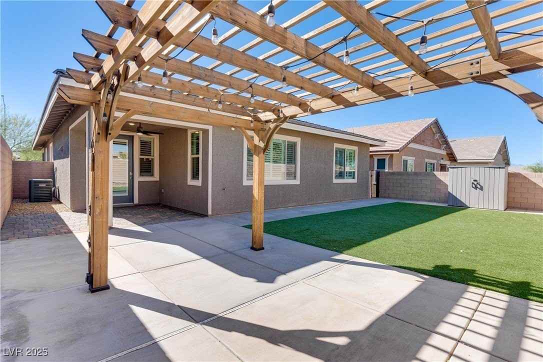 420 Al Coda Pl - Photo 4 of 32