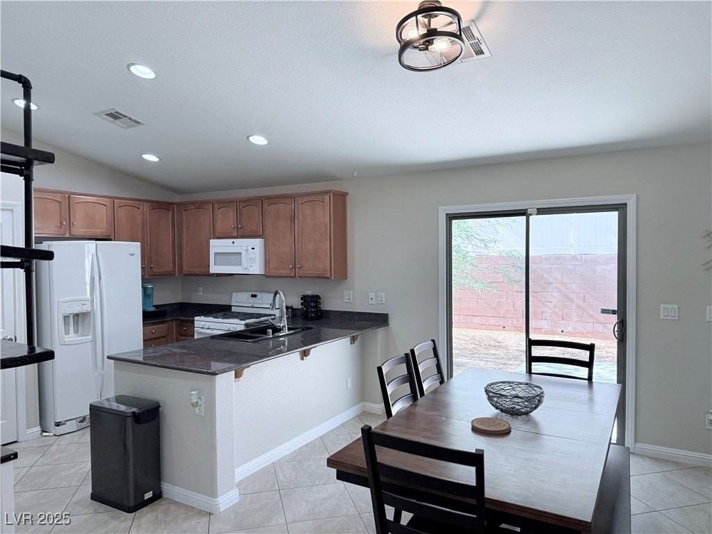 5917 Pearlie May Ct - Photo 5 of 10