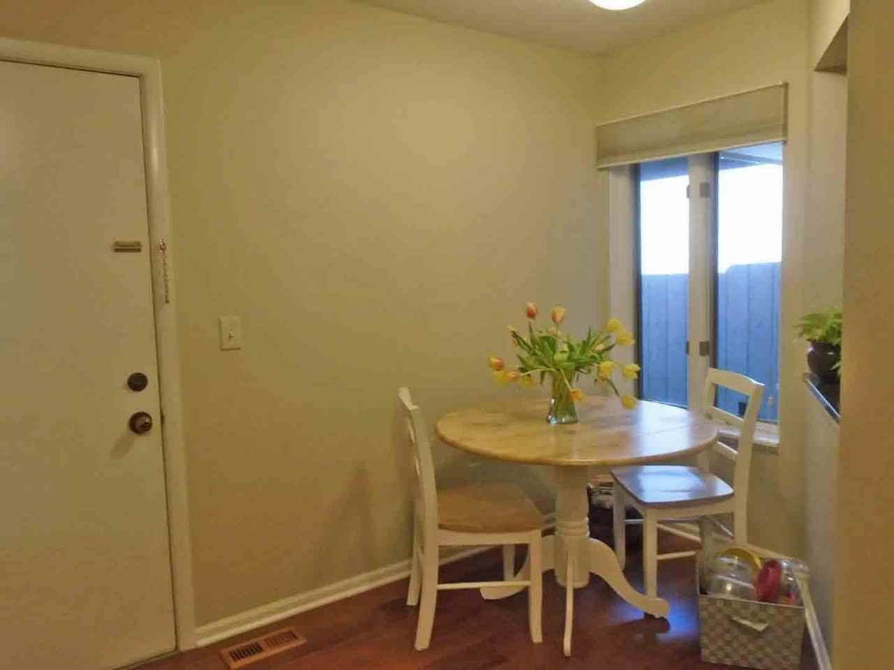 2547 Meade Ct - Photo 6 of 30