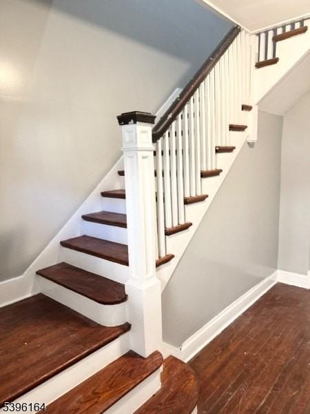 42 Clinton Pl Unit 2 - Photo 3 of 20