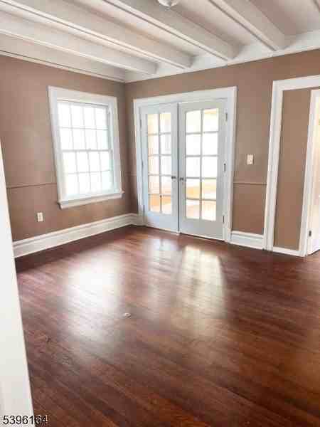 42 Clinton Pl Unit 2 - Photo 4 of 20