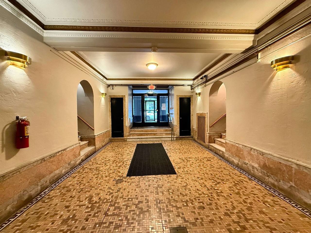 36 Duncan Ave #E - Photo 7 of 19