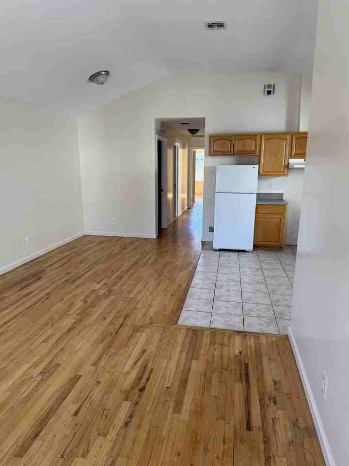 99 Bidwell Ave #2 - Photo 6 of 16