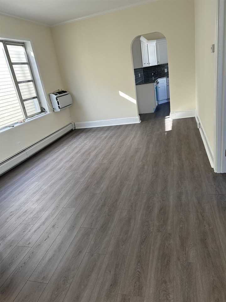 547 Avenue A #2 - Photo 4 of 14