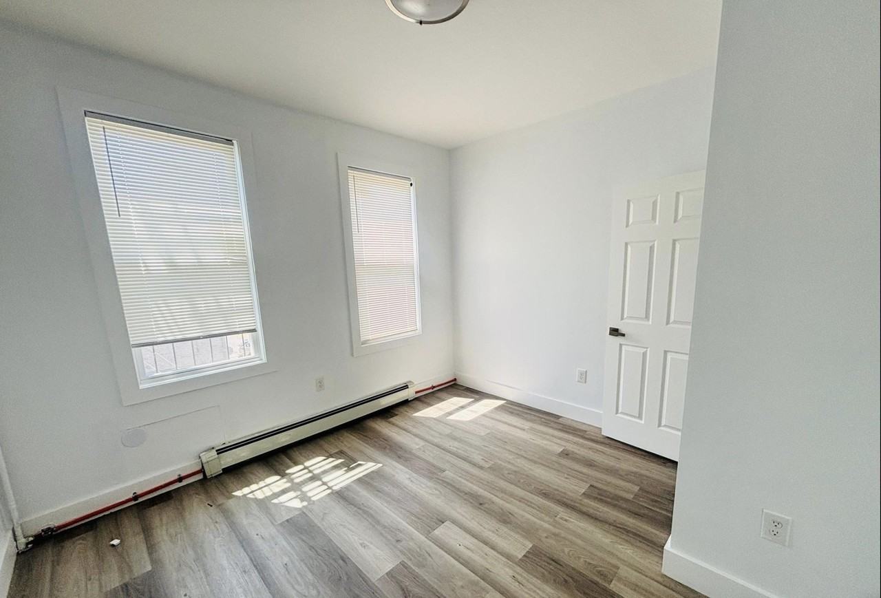 1760 John F Kennedy Blvd #2L - Photo 2 of 12