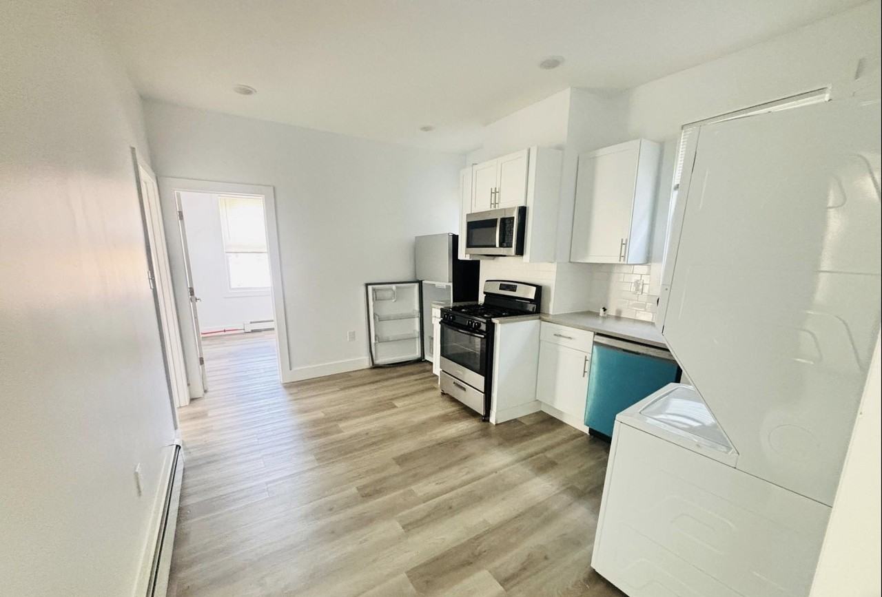 1760 John F Kennedy Blvd #2L - Photo 3 of 12