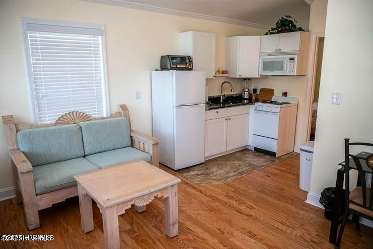 714 Cronely Aly Unit A #A - Photo 2 of 6