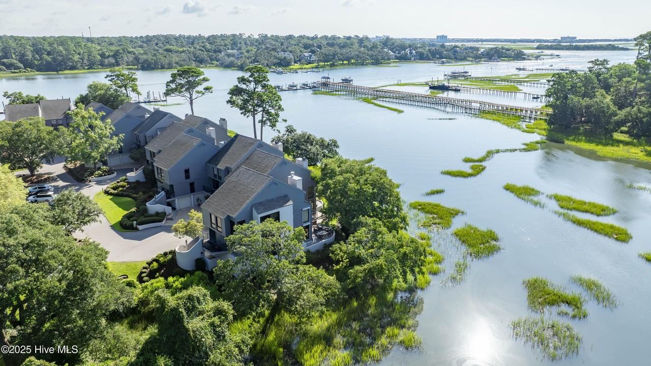 345 Bradley Dr Unit 16 #16 - Photo 4 of 50