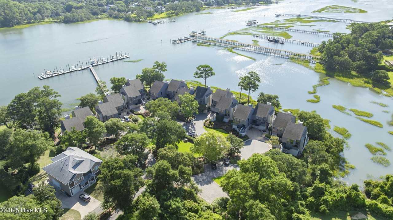 345 Bradley Dr Unit 16 #16 - Photo 5 of 50