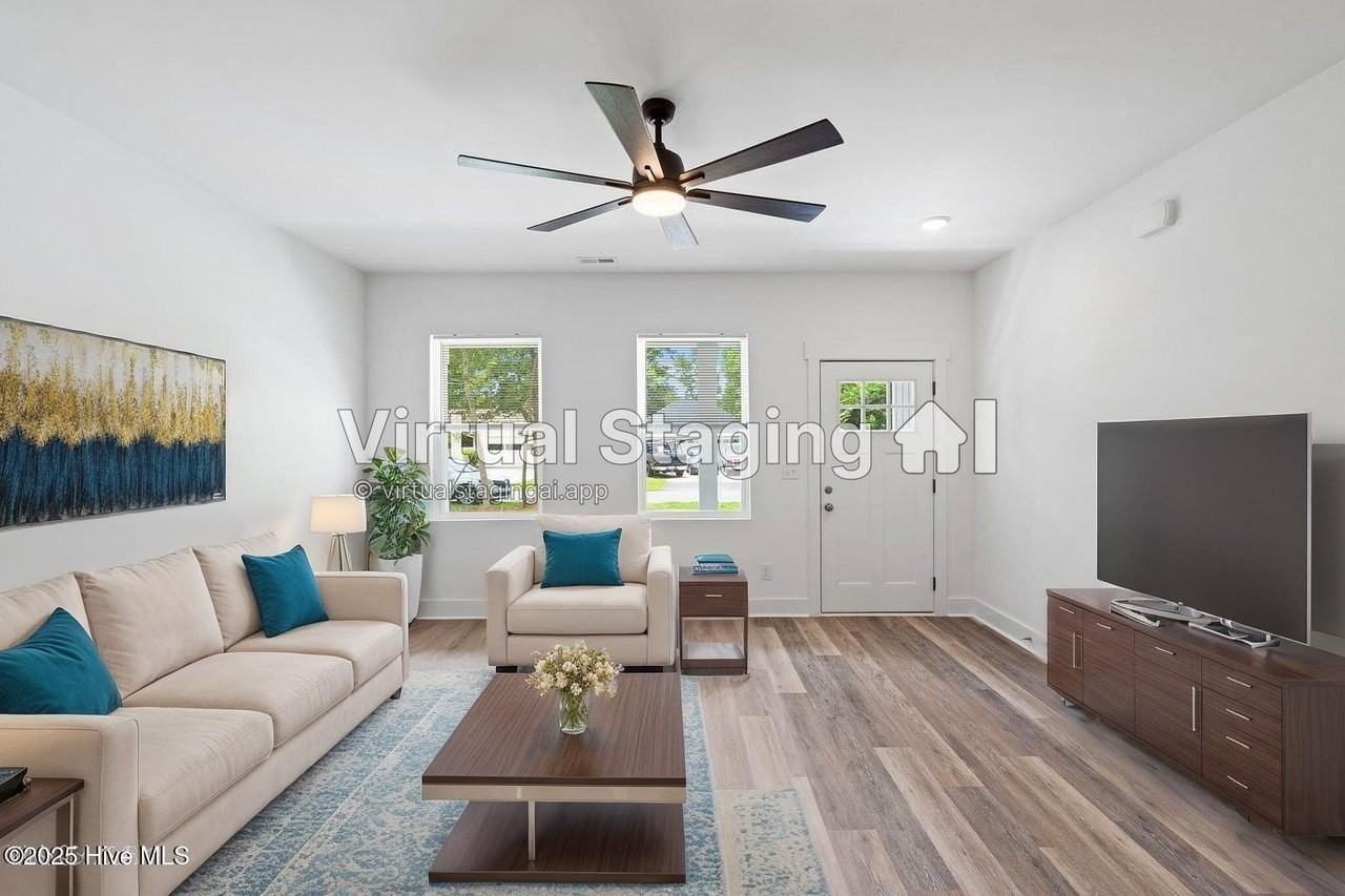 834 Greenwood Ct - Photo 5 of 19