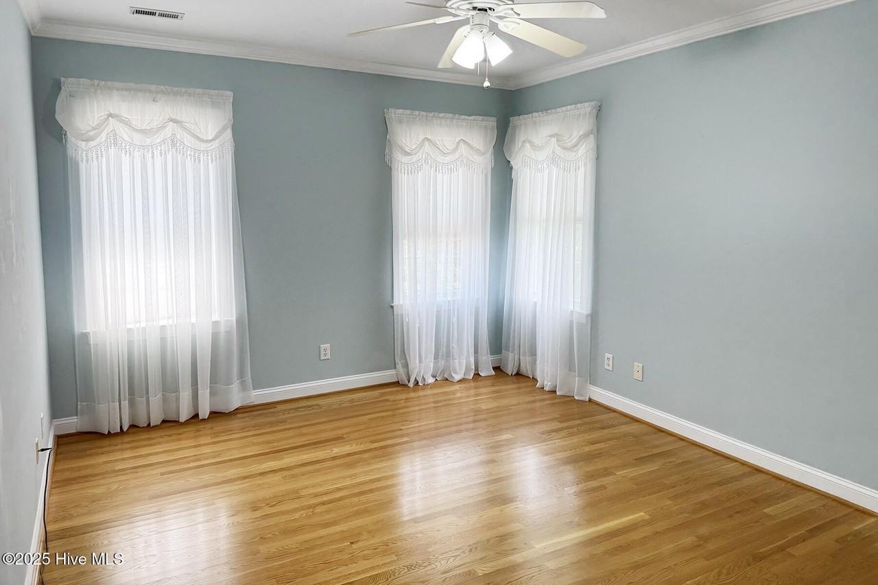 8405 Fiddlestick Way - Photo 7 of 12