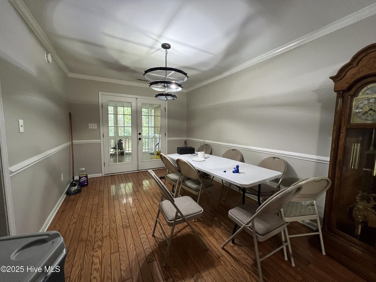 820 Welton Circle - Photo 6 of 20