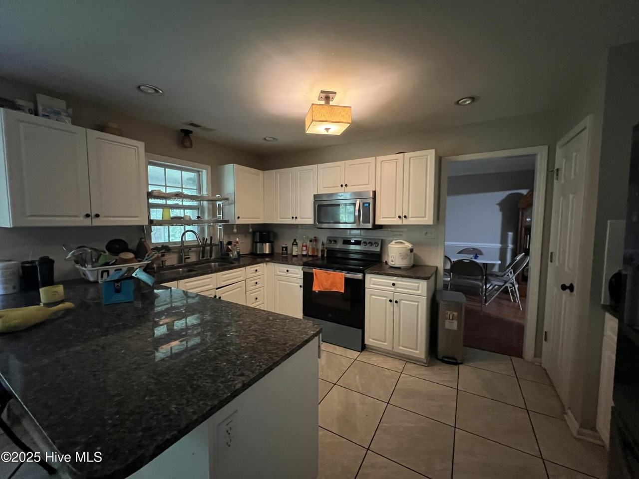 820 Welton Circle - Photo 7 of 20