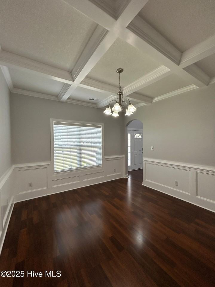 504 Turpentine Trl - Photo 3 of 50