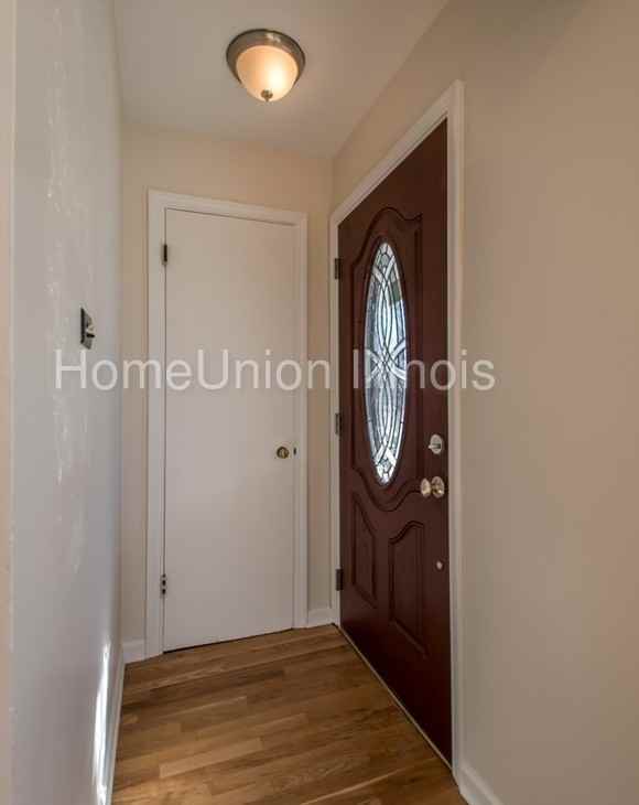 2628 W 94th Pl - Photo 2 of 8