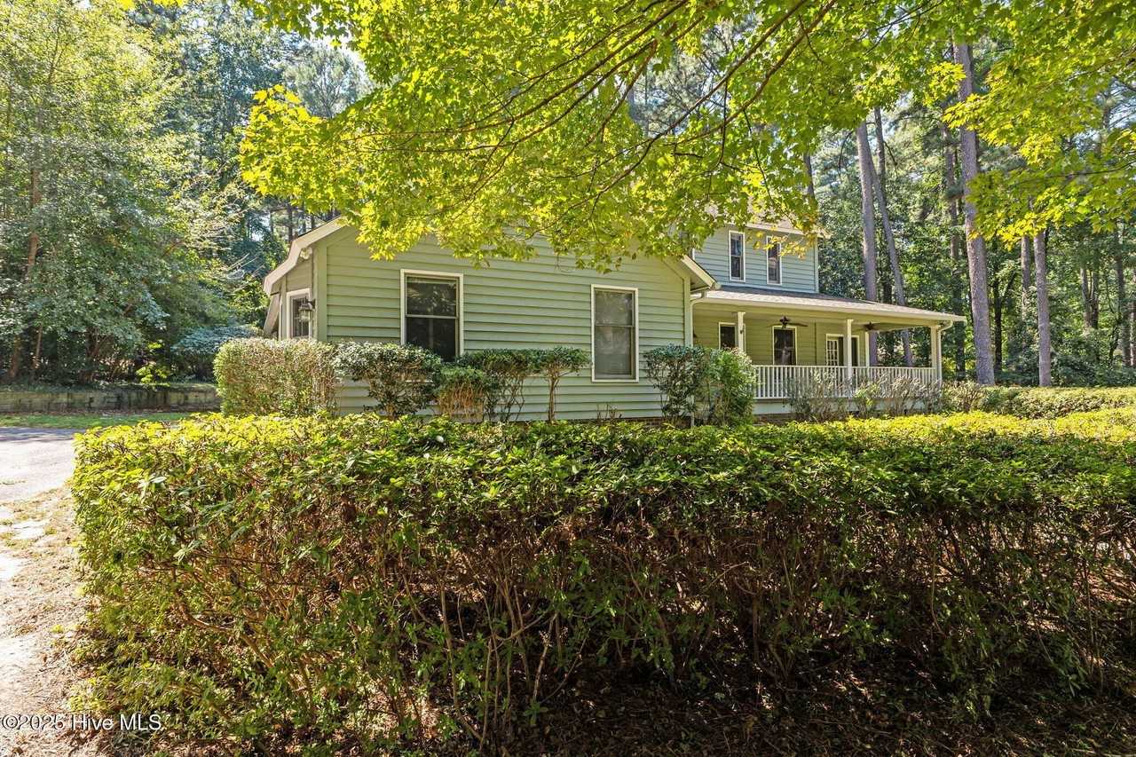 225 Mitchell Rd - Photo 3 of 44