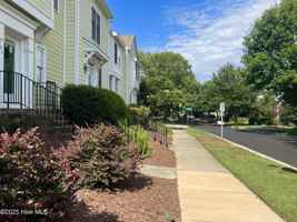 featured image of 910 Highgrove Dr