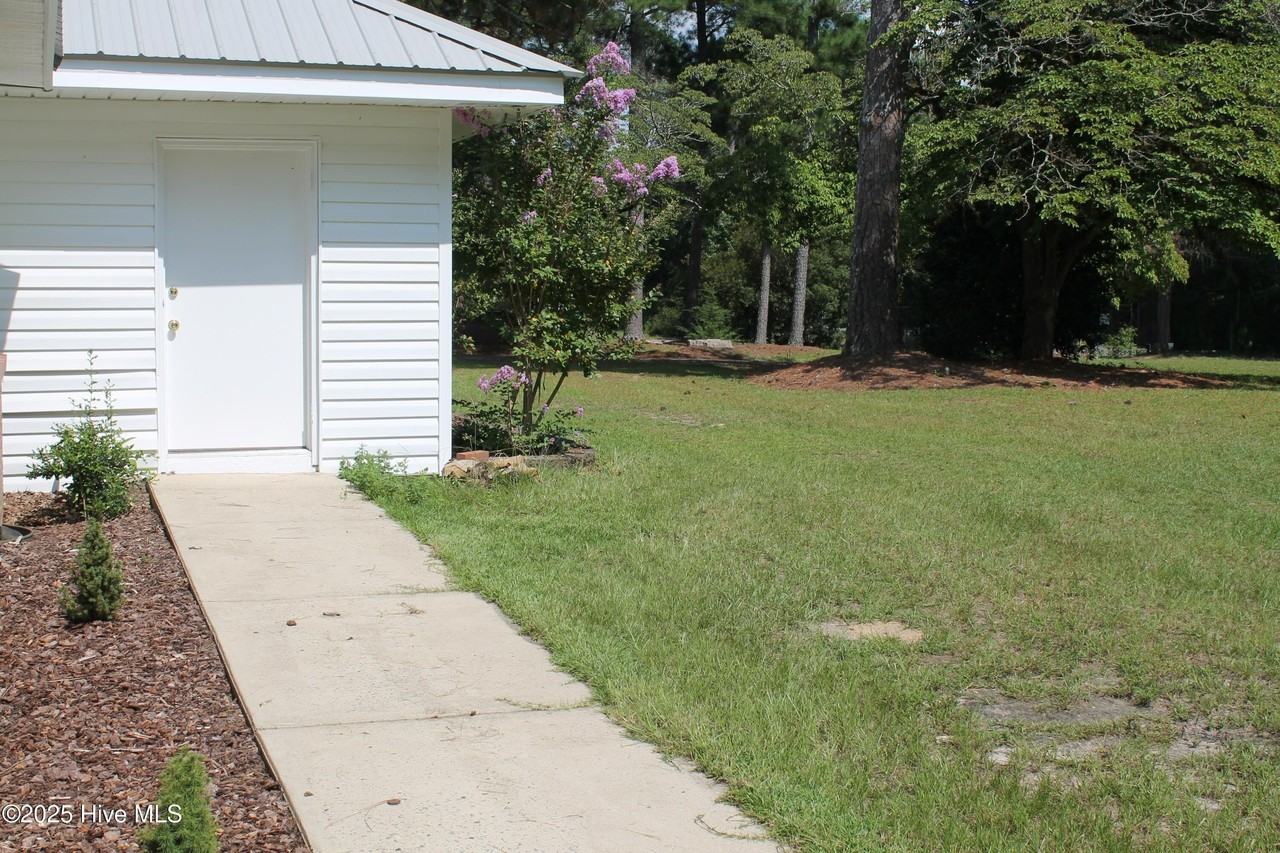 496 Holly Grove School Rd - Photo 4 of 25