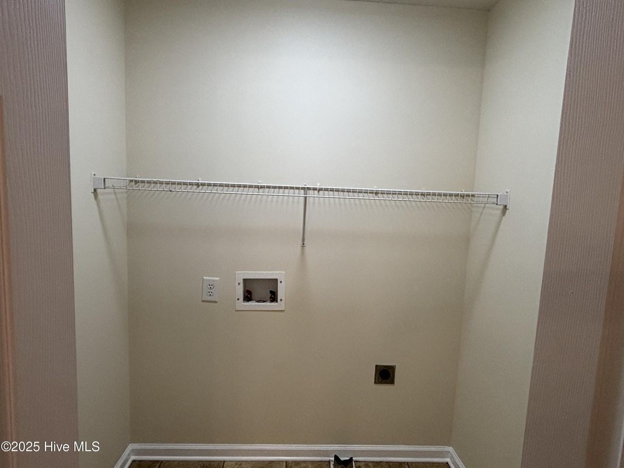 235 N Grape St - Photo 5 of 12