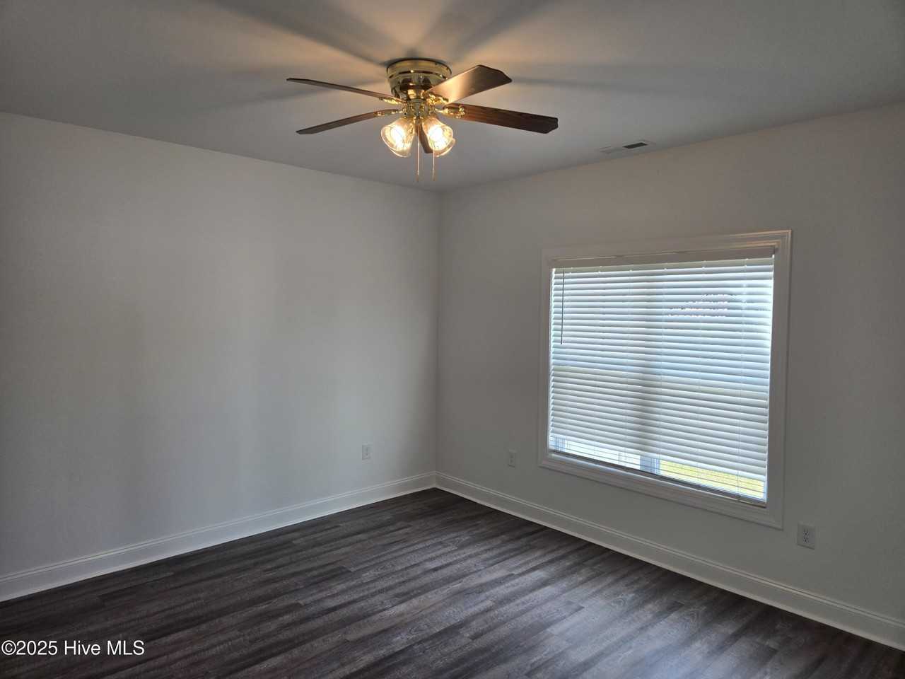 813 Sarah Rebecca Dr Unit B #B - Photo 4 of 5