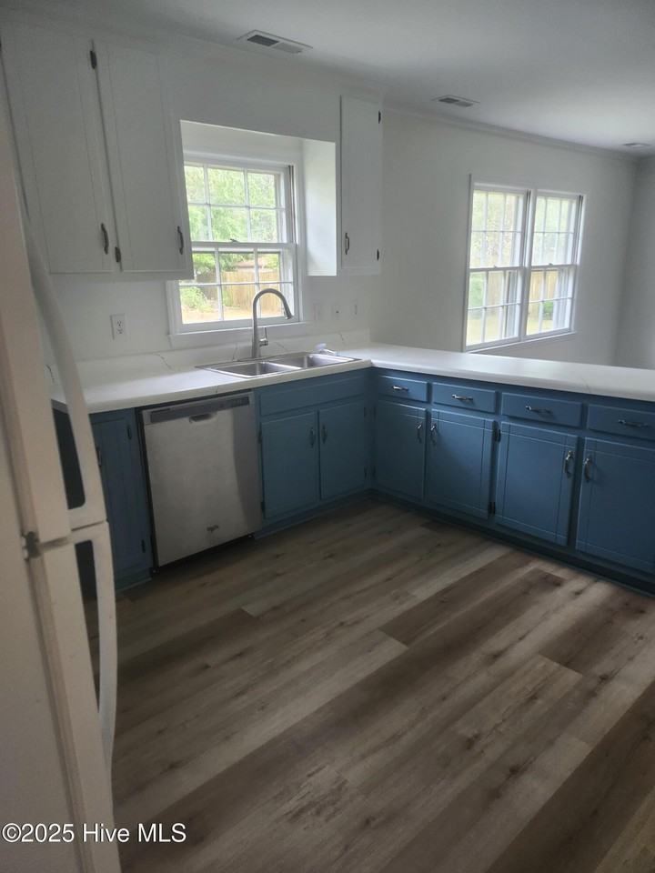 179 Powell Rd - Photo 5 of 13