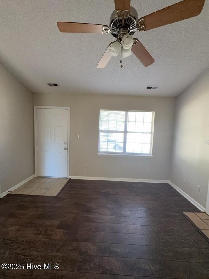 2903 Norbrick St - Photo 4 of 17