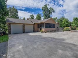 featured image of 306 White Cap Ln