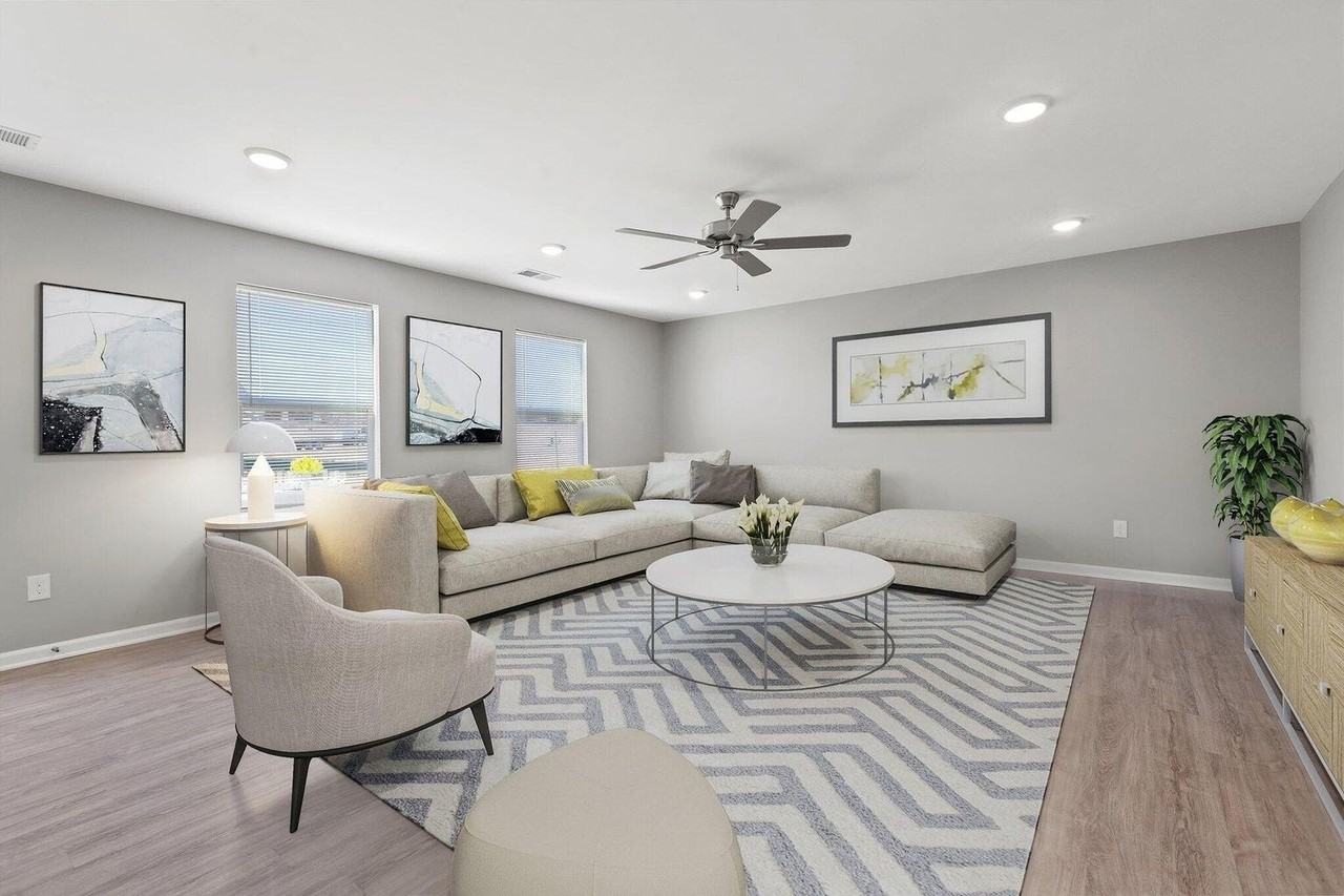 2504 Feathersound Way - Photo 4 of 19