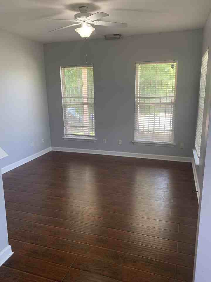 158 Keel Ave - Photo 2 of 22