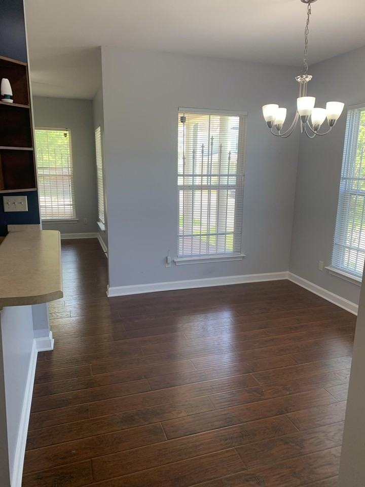 158 Keel Ave - Photo 4 of 22