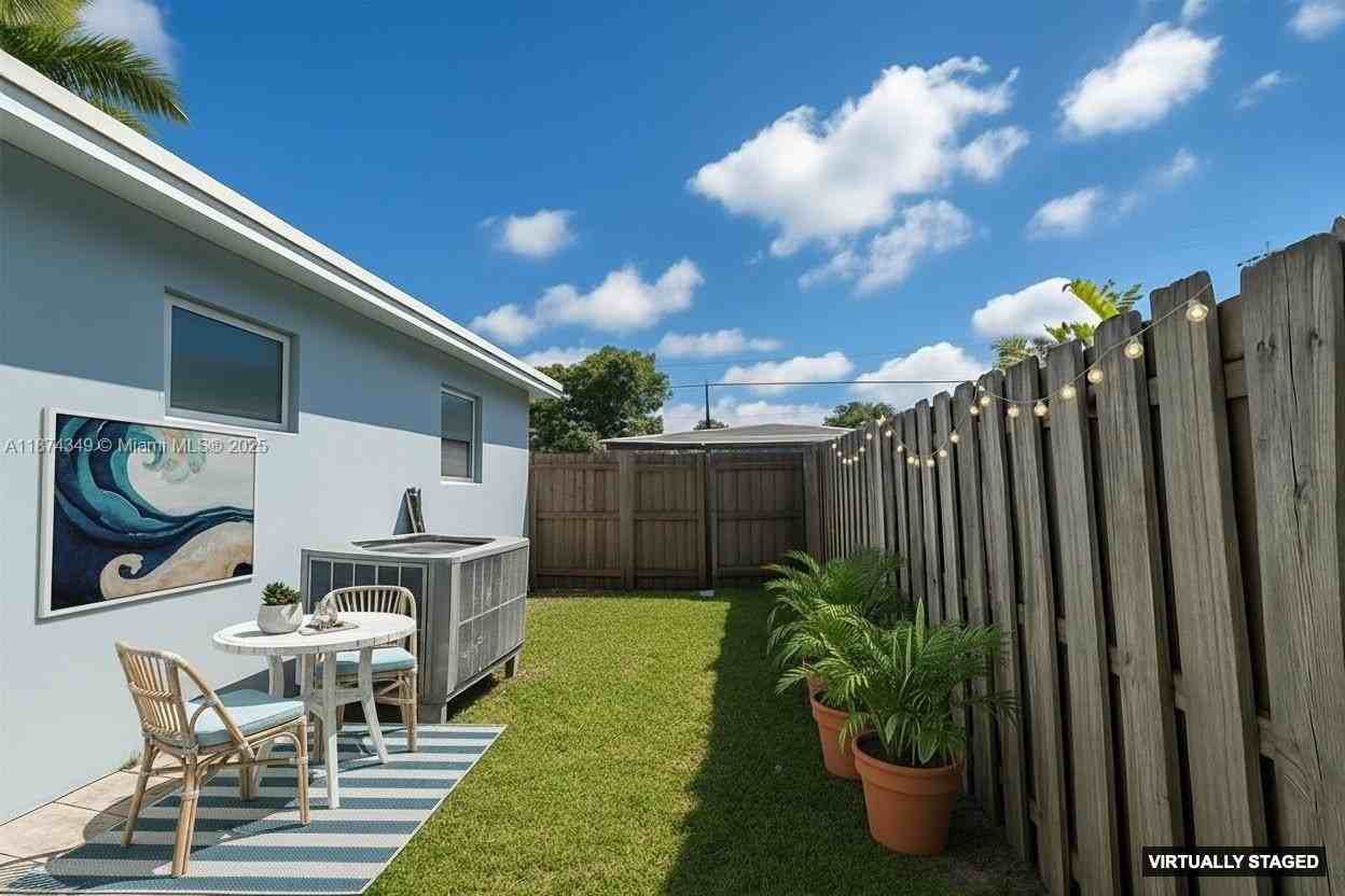 2441 Nw 9th Ter #1 - Photo 2 of 17